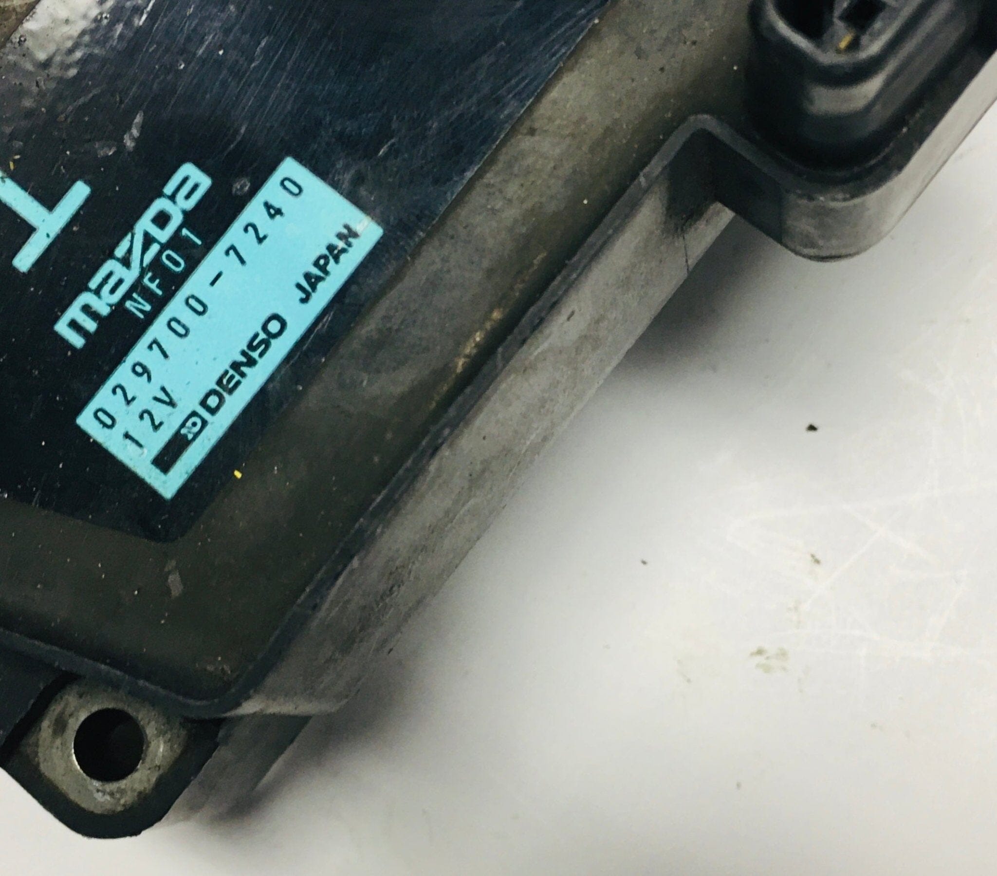 Mazda Eunos Cosmo Genuine Ignition Coil - 029700-7240 / 029700-7250