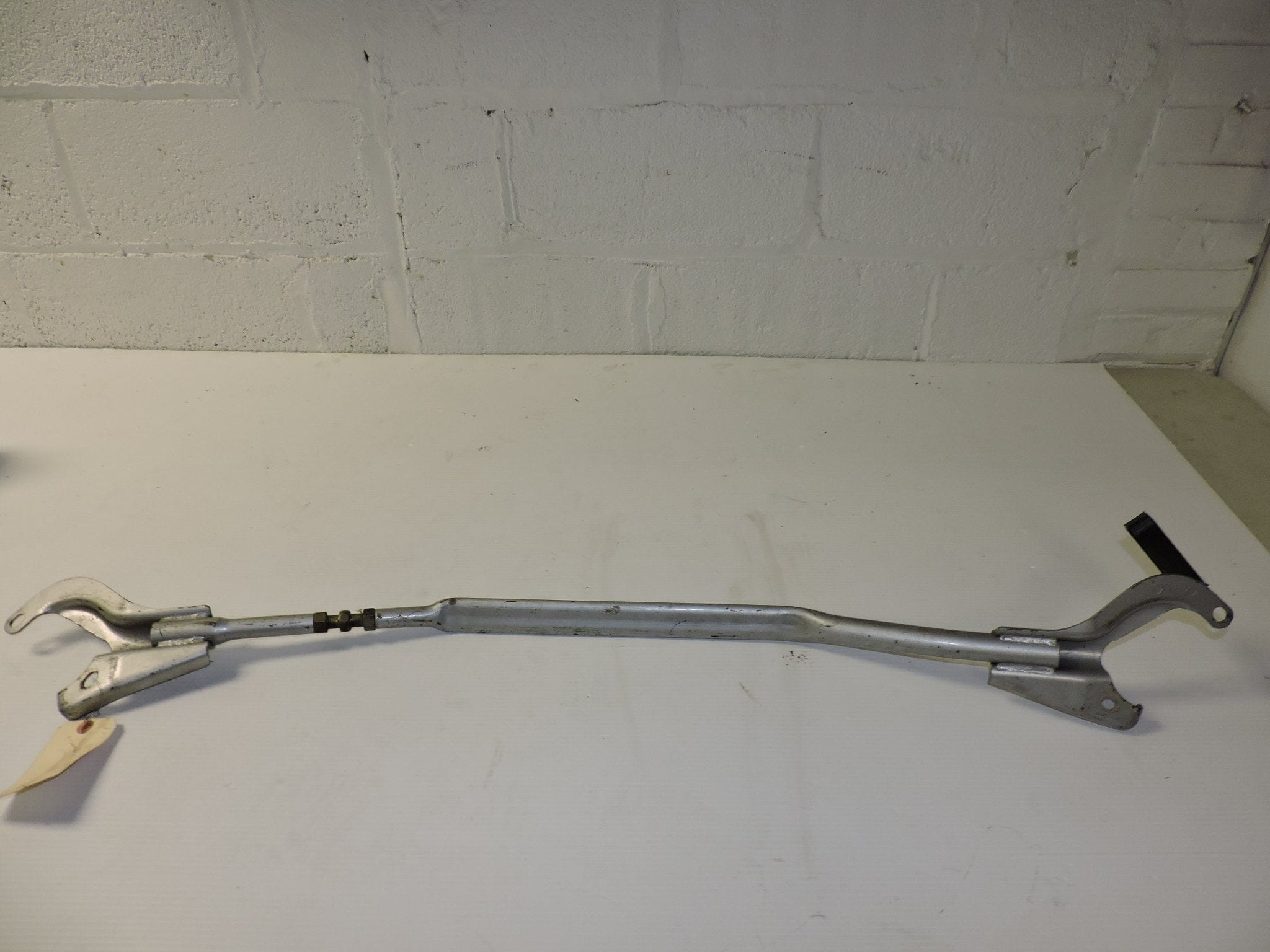 Nissan Stagea JDM Strut Bar