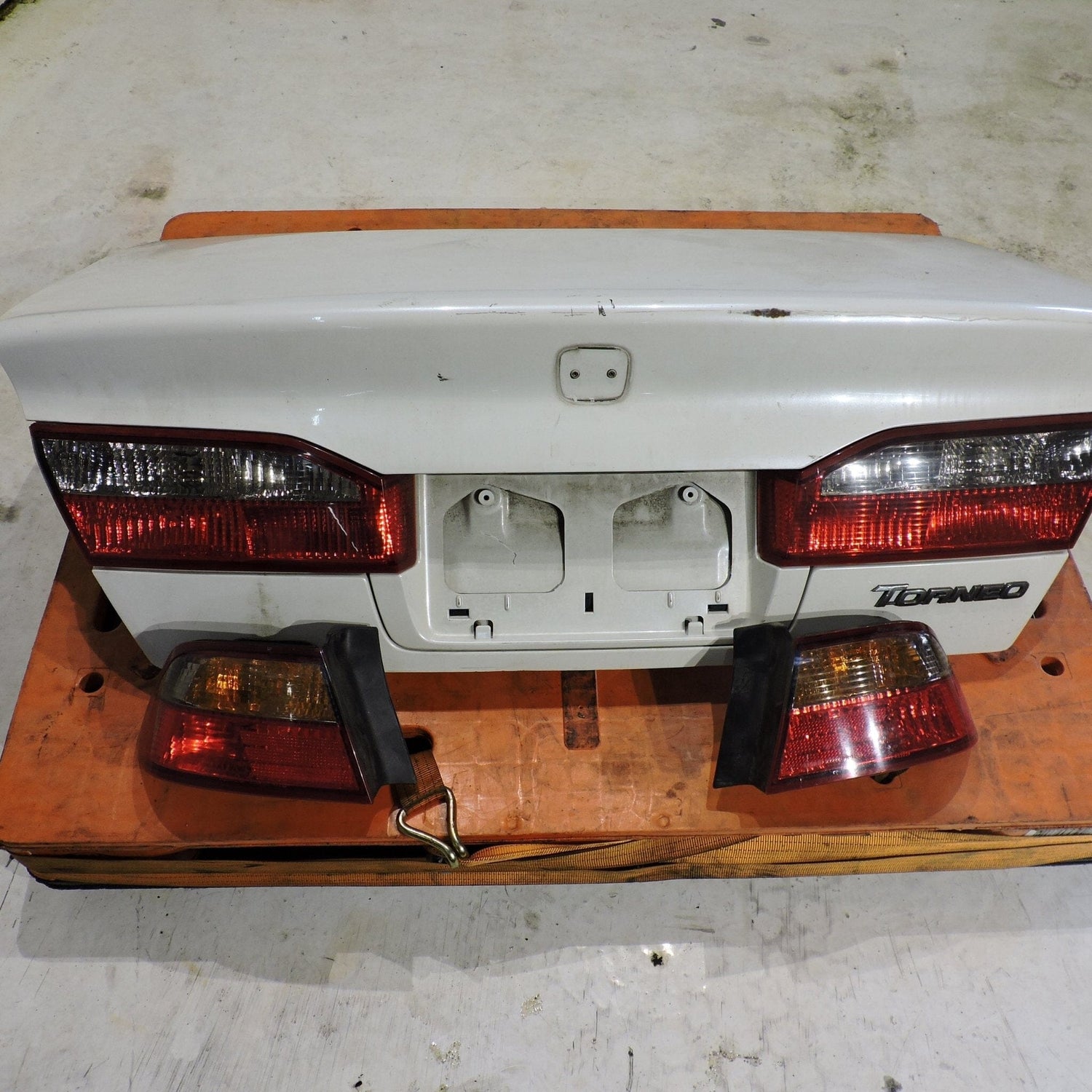 Honda Accord Euro R JDM Trunk And Tail Lights