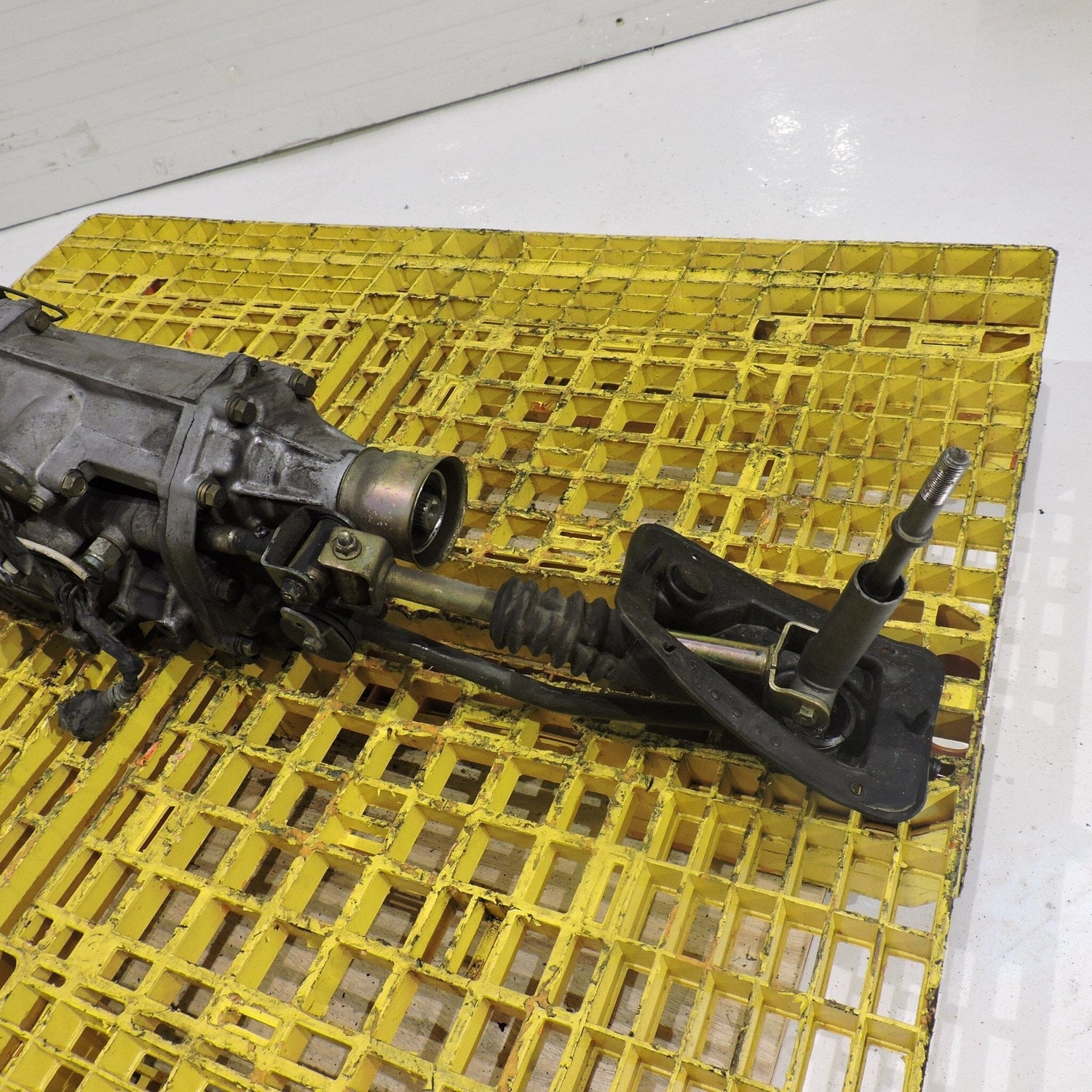 Subaru Turbo 2.0L Avcs JDM 5 Speed Manual Transmission - Ty755vb7aa-Jt